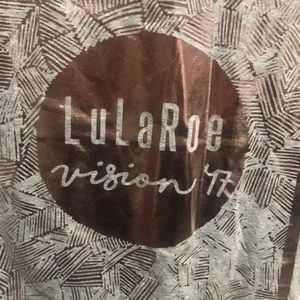 L LuLaRoe Classic T